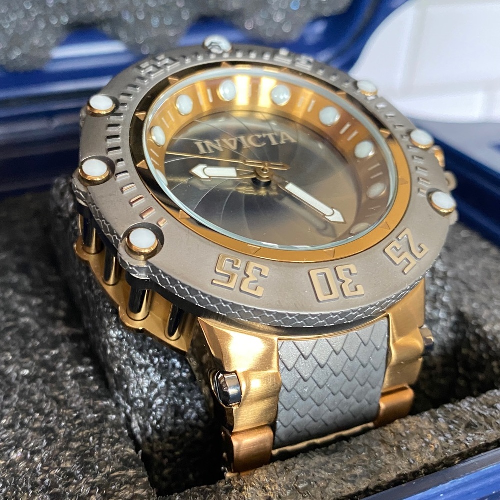 Invicta Limited Edition Watch - Picture 14 of 16